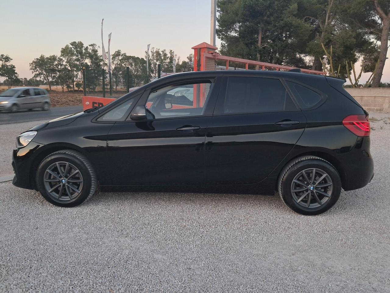 Bmw Active Tourer 218d *FULL LED-NAVY-CRUISE*
