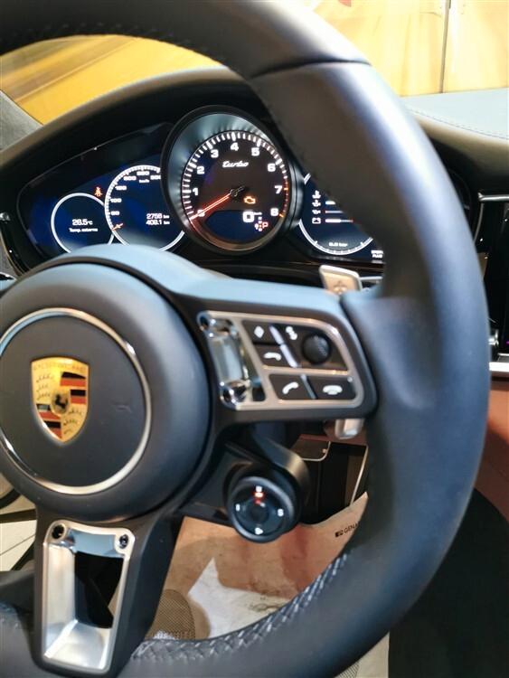 Porsche Panamera 4.0 Turbo