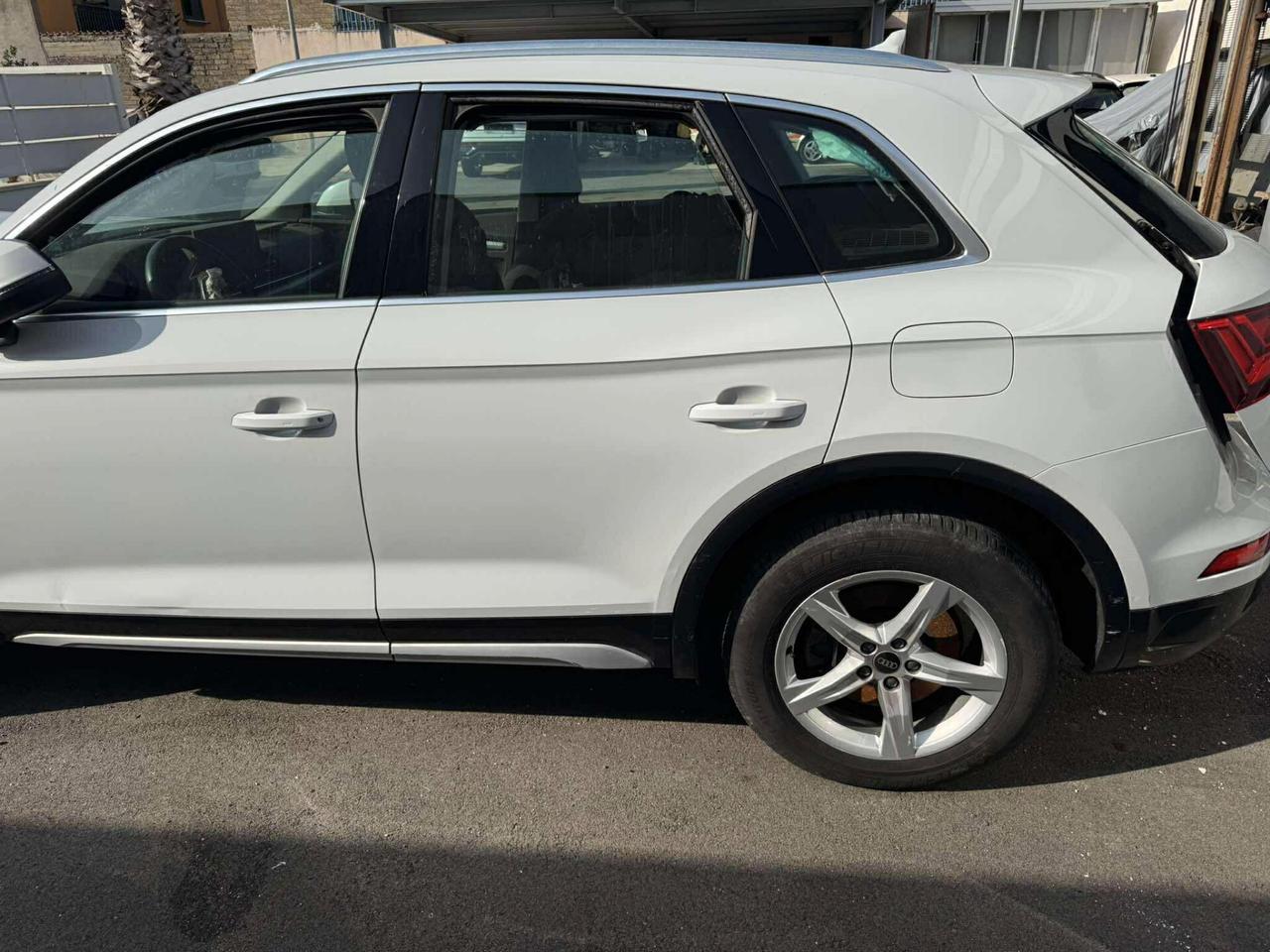 Audi Q5 50 TFSI e quattro S tronic-2021