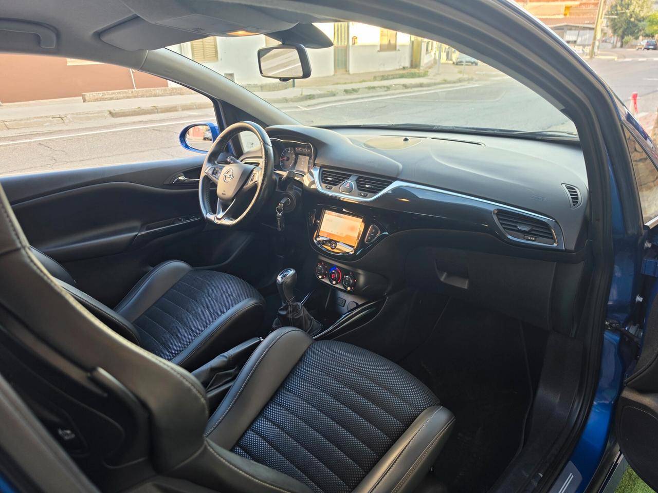 Opel Corsa 1.6 Turbo Coupé OPC