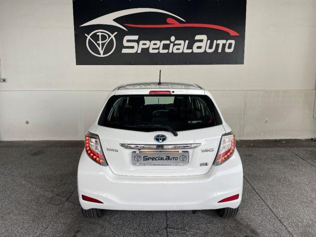 TOYOTA Yaris 1.5 Hybrid lounge 71000km