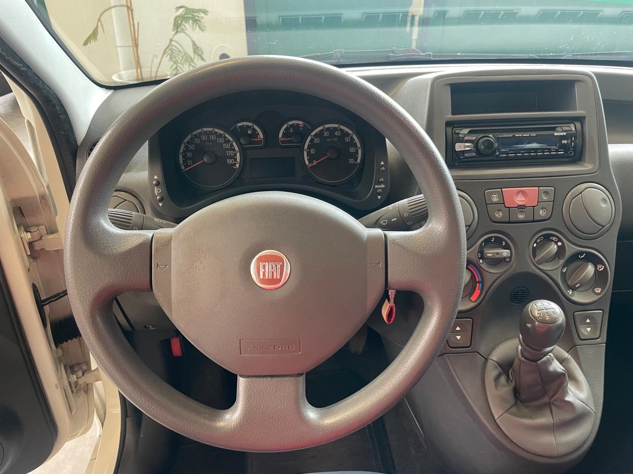 Fiat Panda 1.2 Dynamic GPL di Serie, Neopatentati