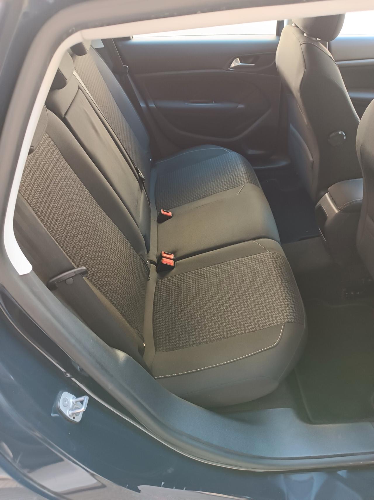 Peugeot 308 1600 BlueHDi 100 CV SW Business NAVI