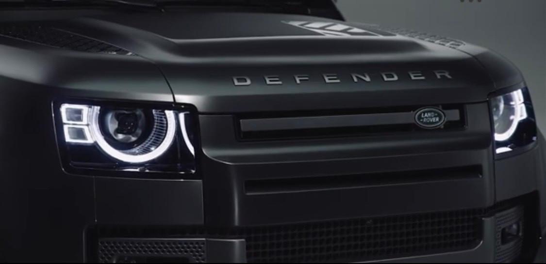 Land Rover Defender 130 300 CV Outbound