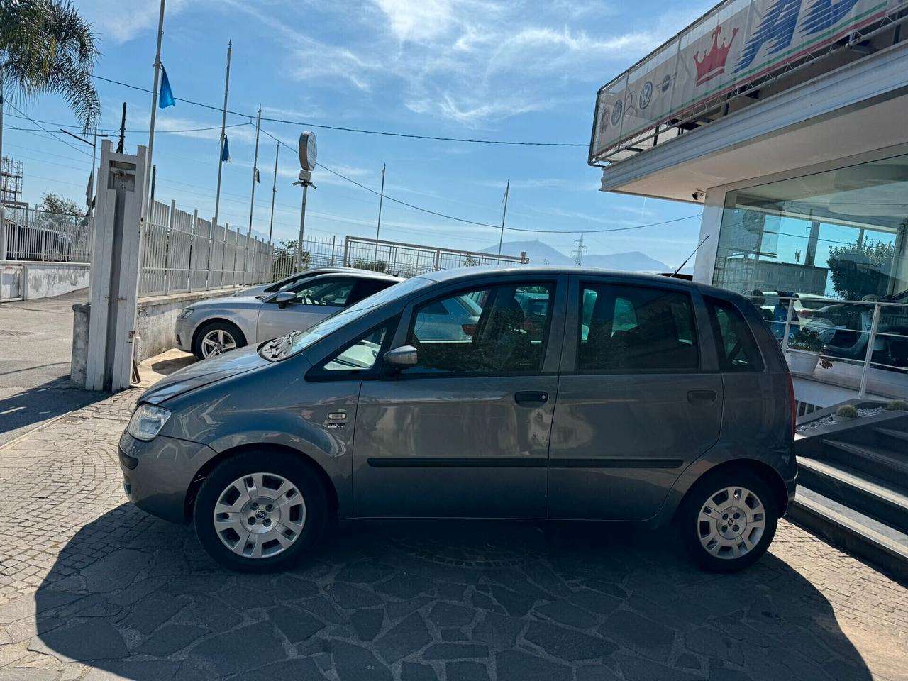 Fiat Idea 1.2 16V Black Label BONUS GPL