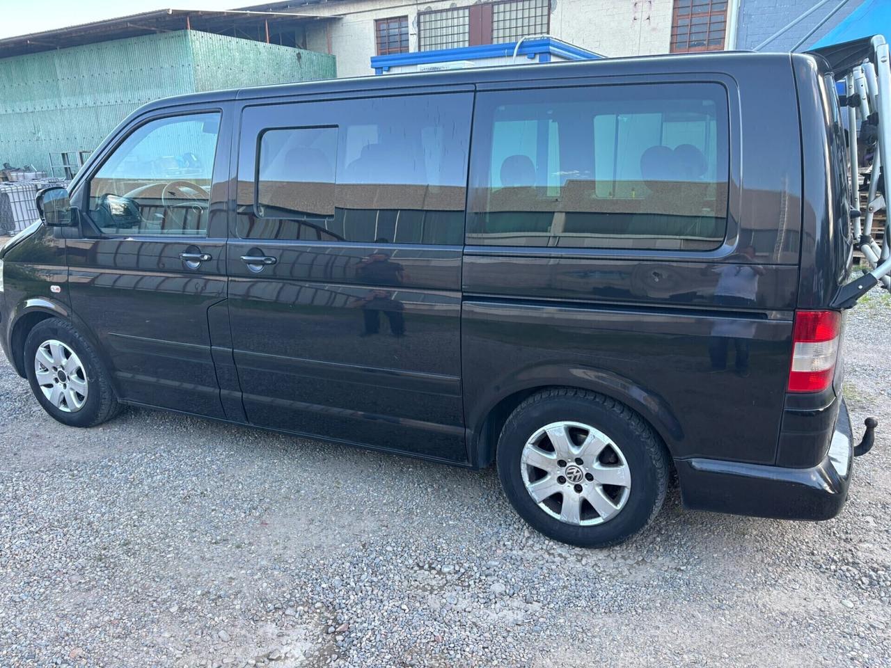 Volkswagen Multivan 2.5 TDI/174CV Comfortline