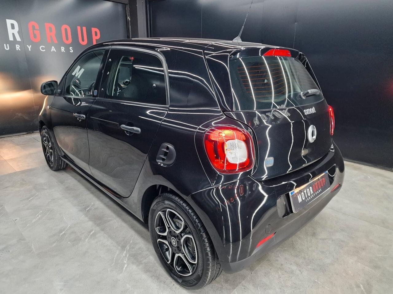 Smart ForFour EQ Passion Tetto Panoramico