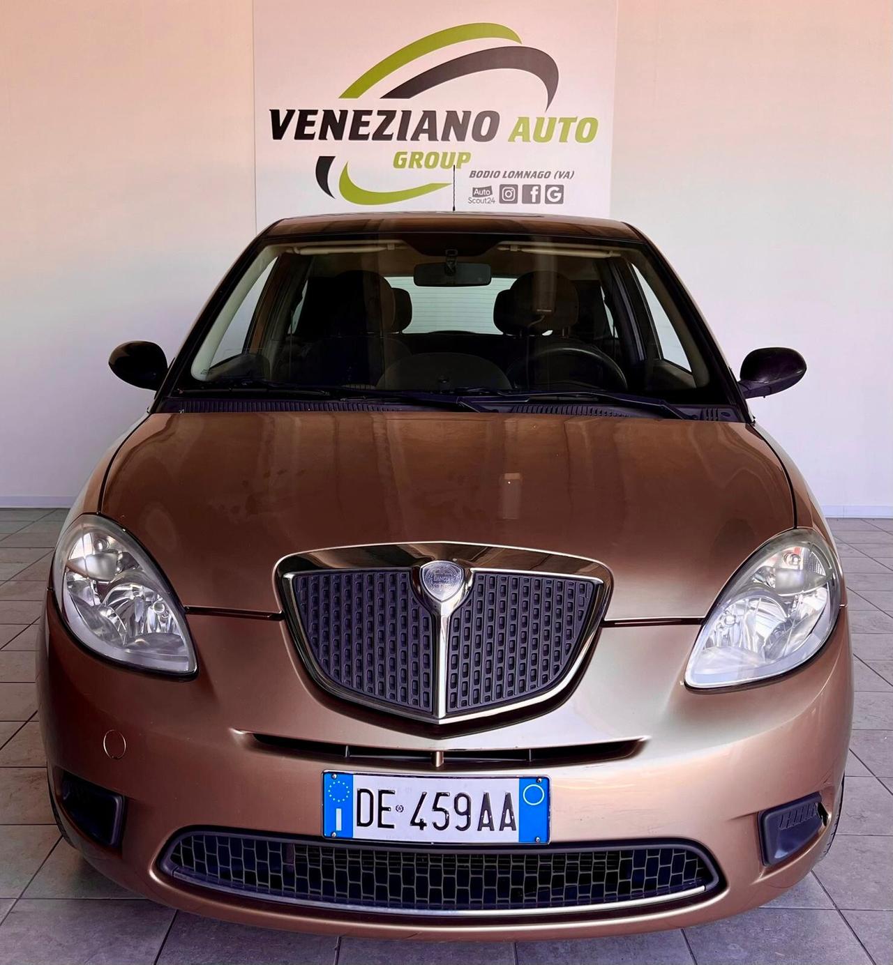 Lancia Ypsilon 1.2 Argento