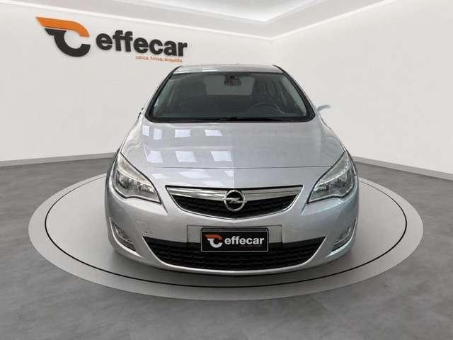 Opel Astra 1.6 16V VVT 5 porte Cosmo