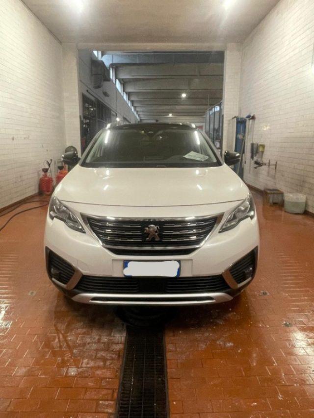 PEUGEOT 5008 BlueHDi 130 S&S Allure