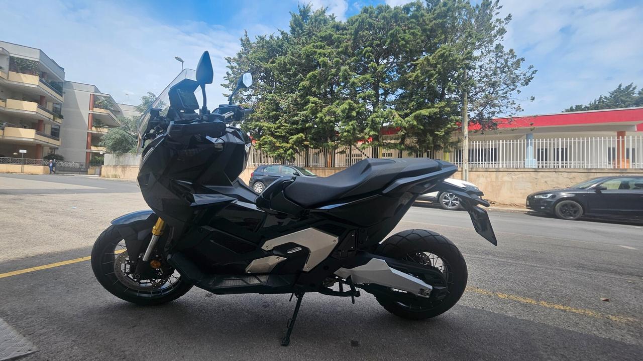 Honda X-ADV 750
