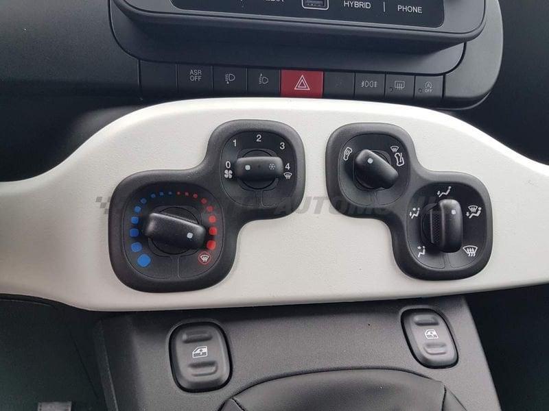 FIAT Panda Panda My25 1.0 70cv Hybrid Pandina