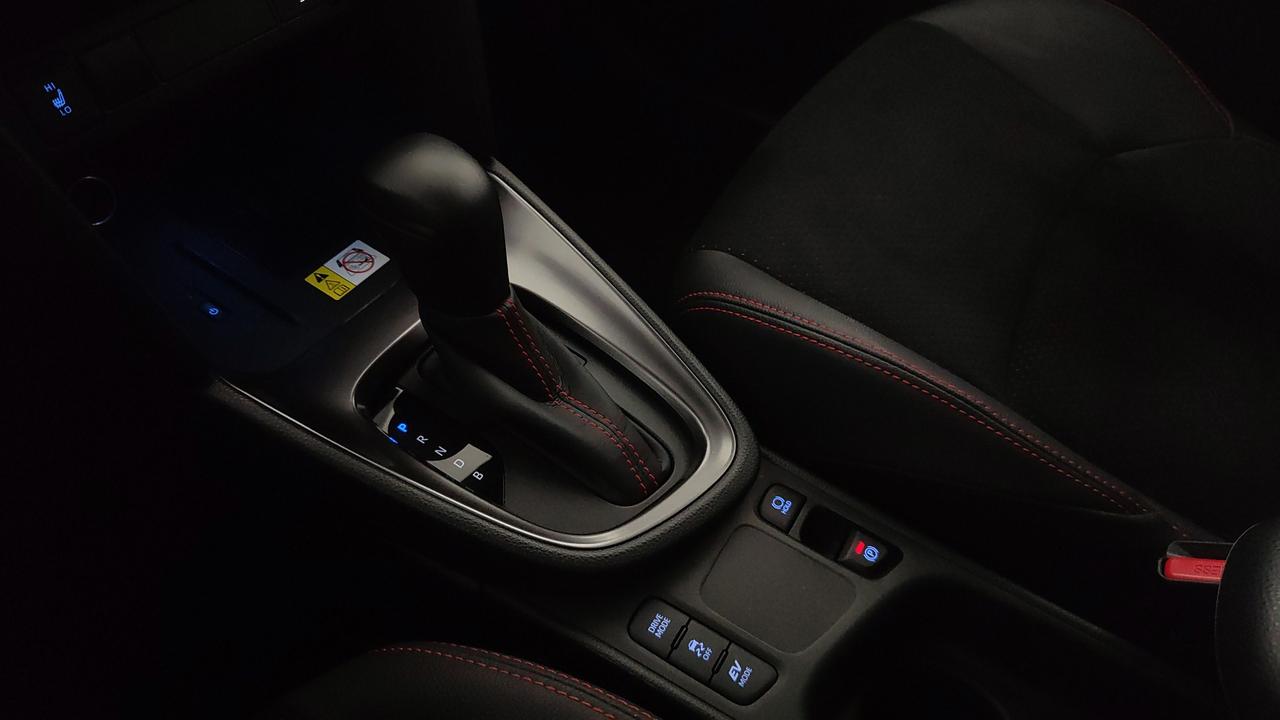 TOYOTA Yaris Cross - Yaris Cross 1.5h GR Sport fwd 116cv e-cvt