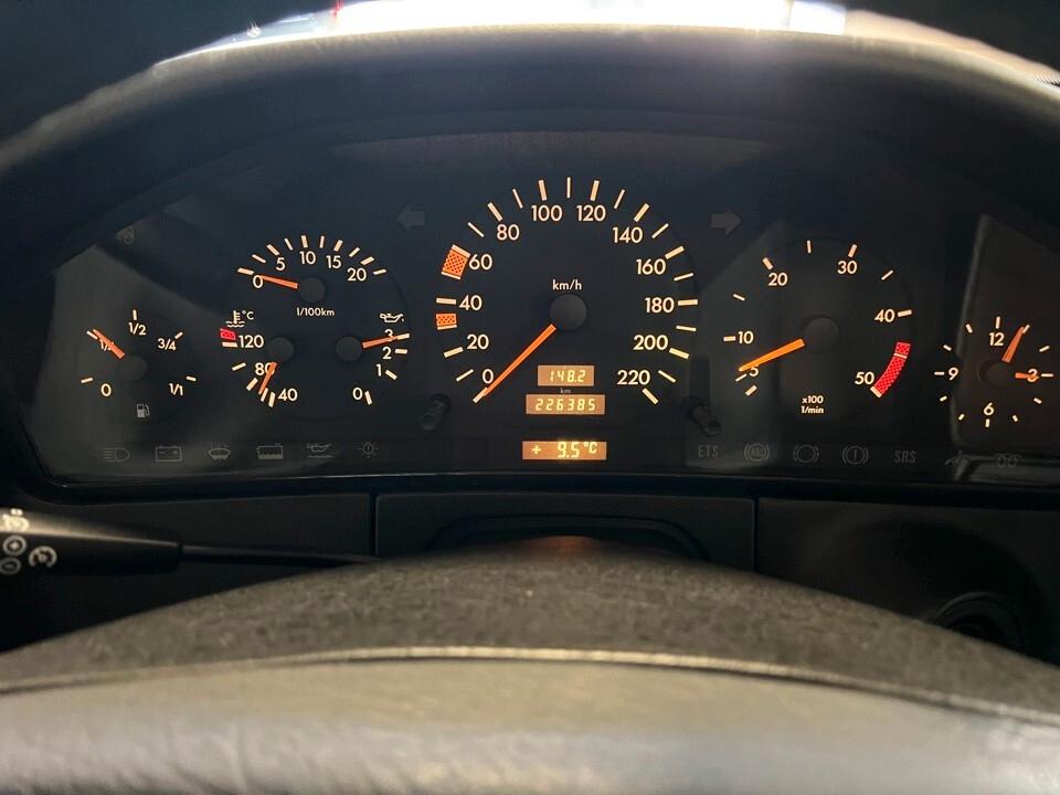 Mercedes 300 S D TURBO - CRS ASI