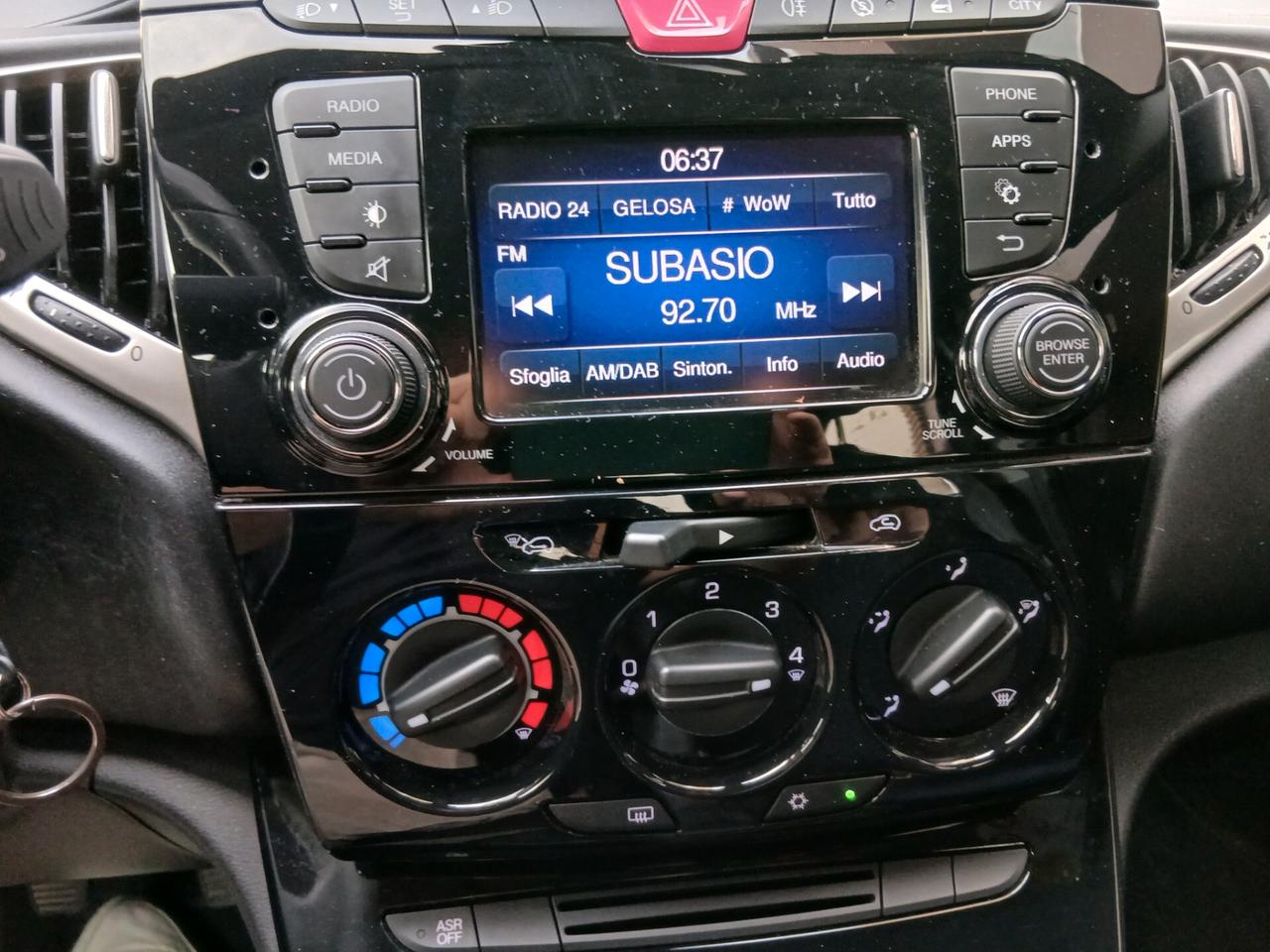 Lancia Ypsilon 1.2 69 CV 5 porte S&S Gold tua a € 169 mese