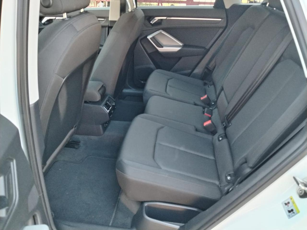 Audi Q3 S Line 2.0 35 TDI #5885