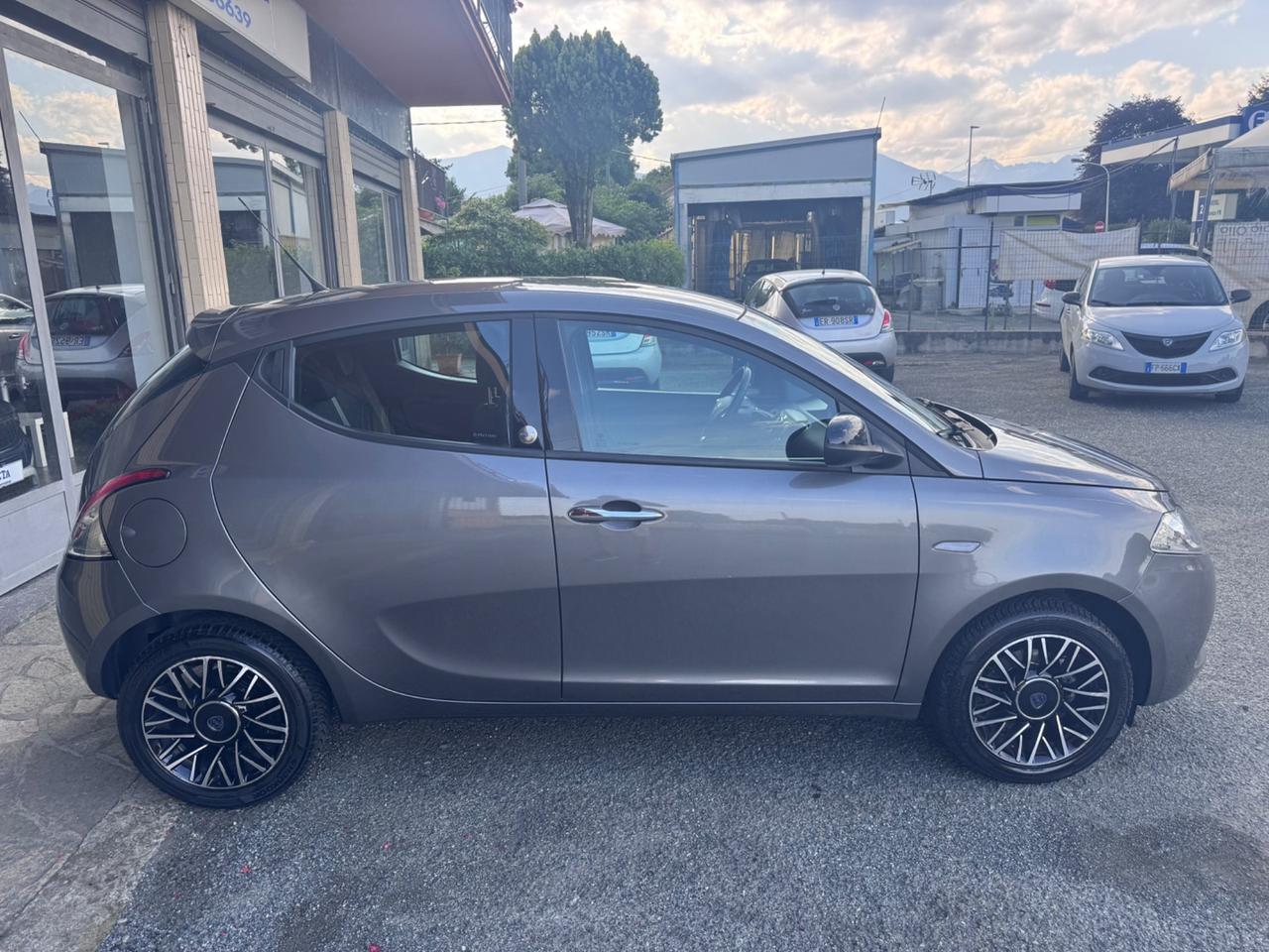 Lancia Ypsilon 1.2 69 CV GPL Gold No Obbligo Finanz
