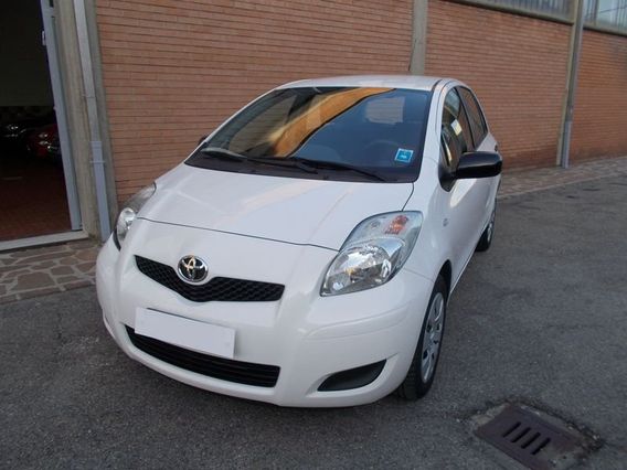 Toyota Yaris Yaris 1.0 5 porte 338.7575187 MASSARI MARCO