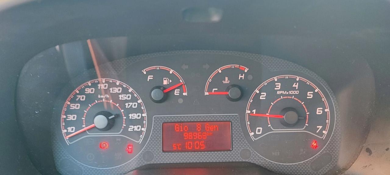 Fiat fiorino 1.3 diesel 95cv italiano 12/2021