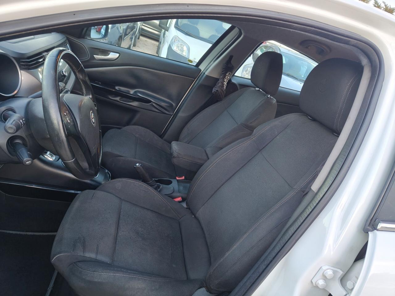 Alfa Romeo Giulietta 1.6 JTDm-2 105 CV Distinctive