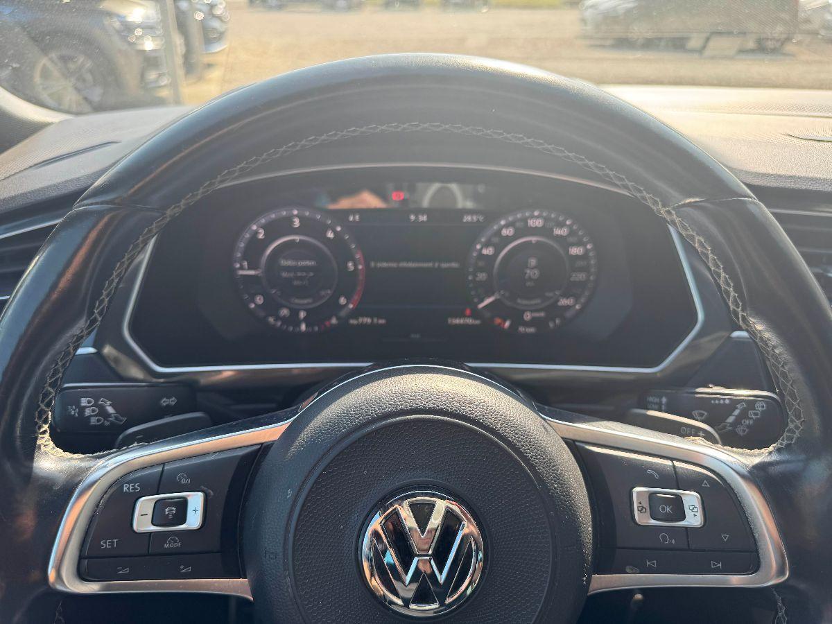VOLKSWAGEN - Tiguan - 2.0 TDI DSG R-LINE