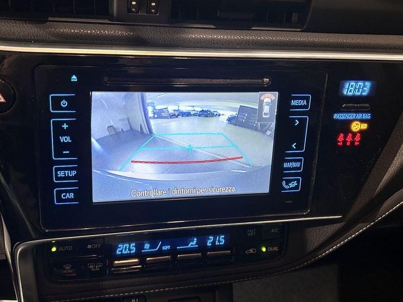Toyota Auris 1.8 Hybrid E-CVT Lounge AREA C FREE