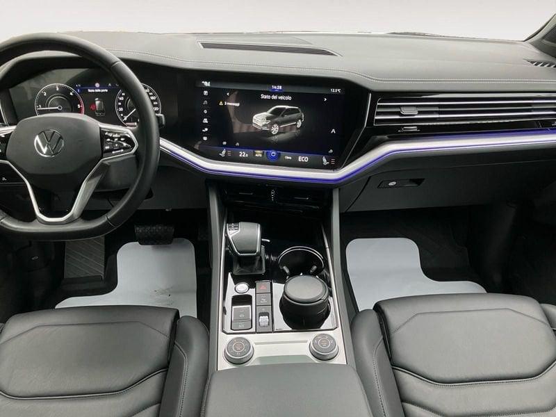 Volkswagen Touareg 3.0 V6 TDI SCR 210kW Elegance R-line Exterior