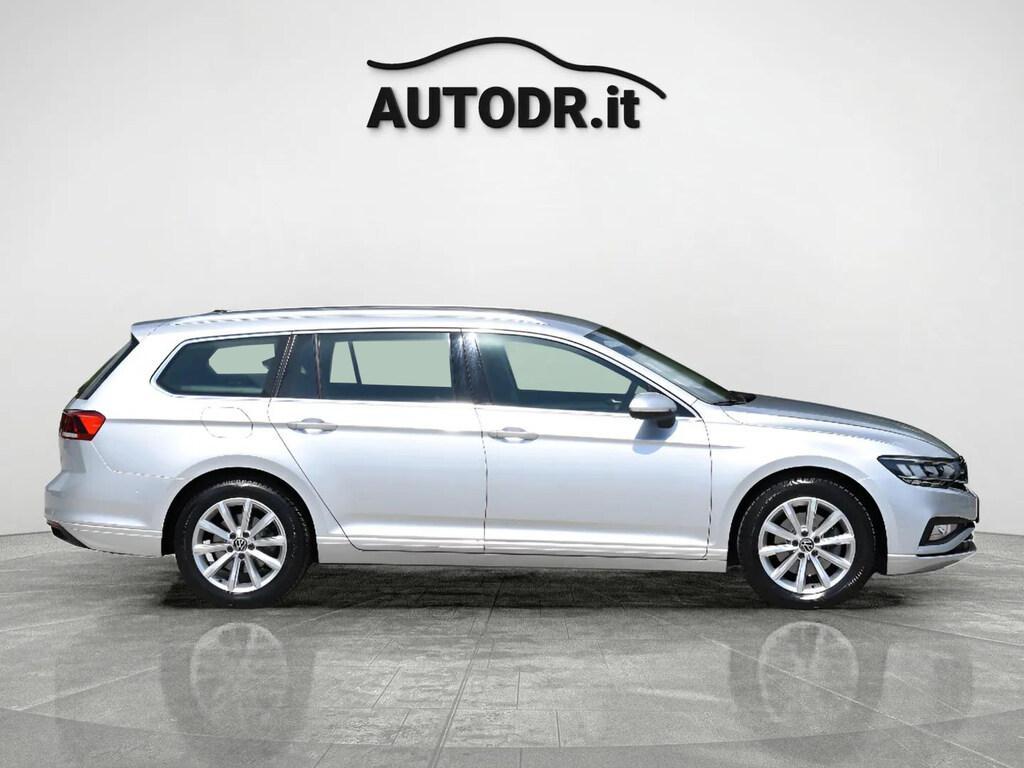 Volkswagen Passat Variant 2.0 TDI EVO Business Fari LED, Navi, Ambient Pack