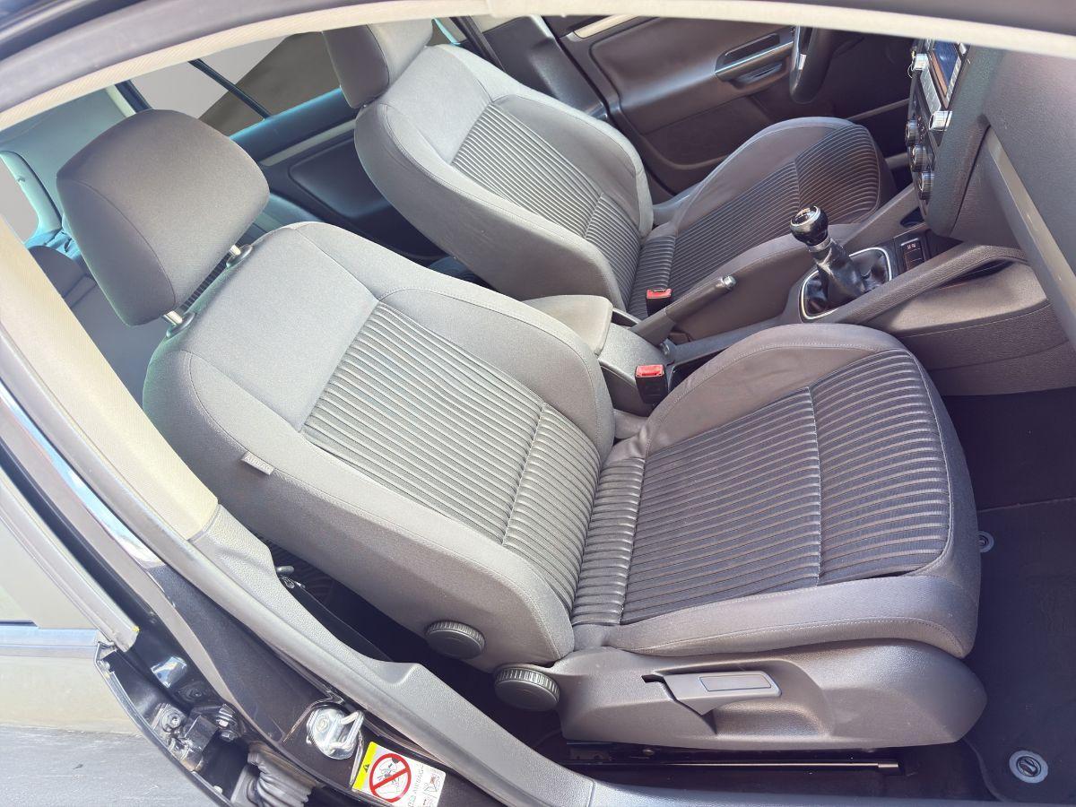 VOLKSWAGEN - Golf - 1.9 TDI 105cv 5p. GT Sport