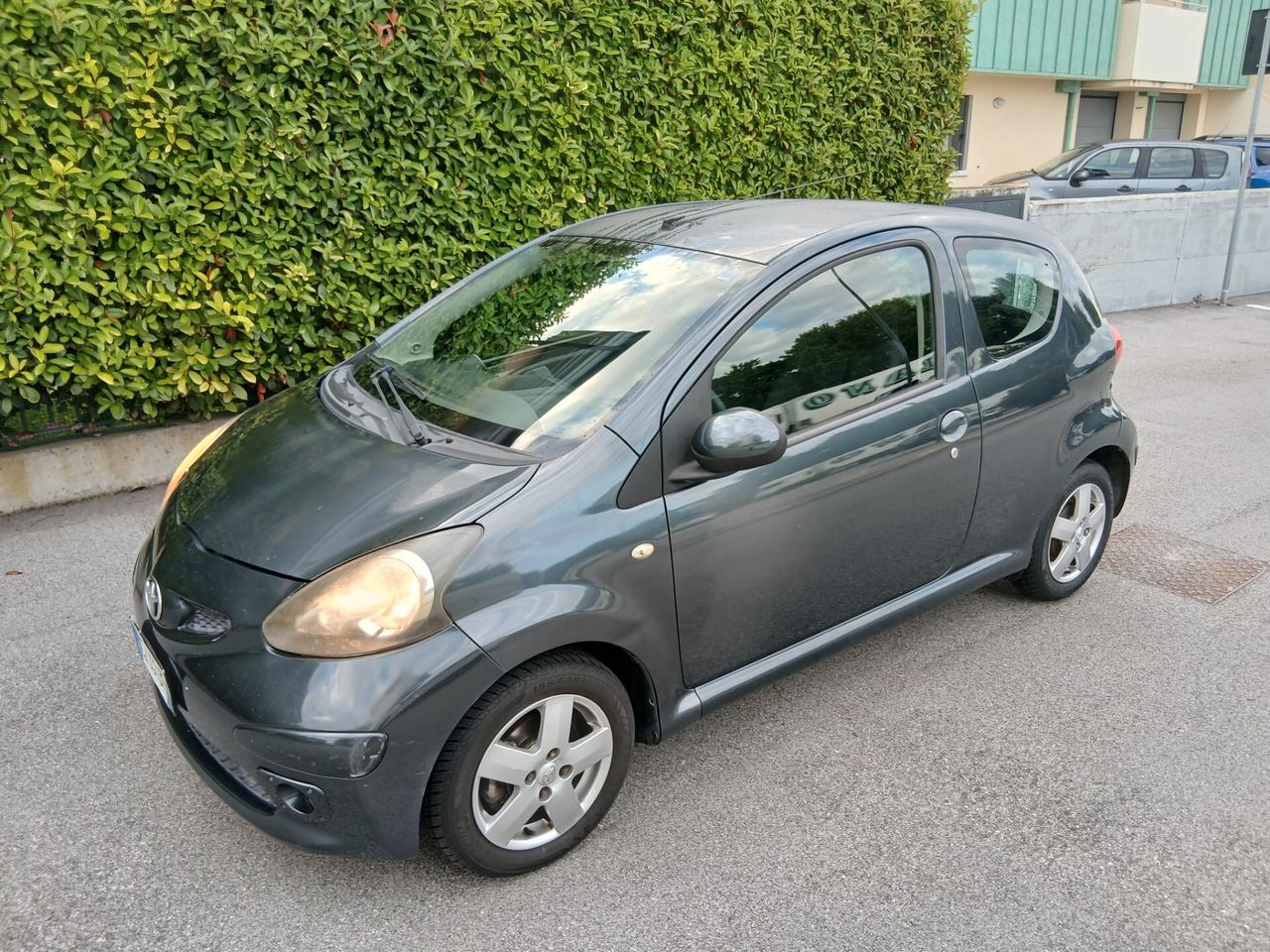 Toyota Aygo 1.0 12V VVT-i 3 porte Sol ok per neopatentati
