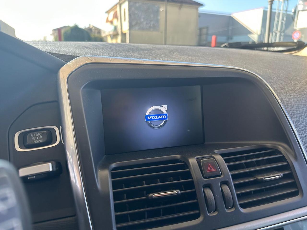 Volvo XC 60 2.4 D3 #7945