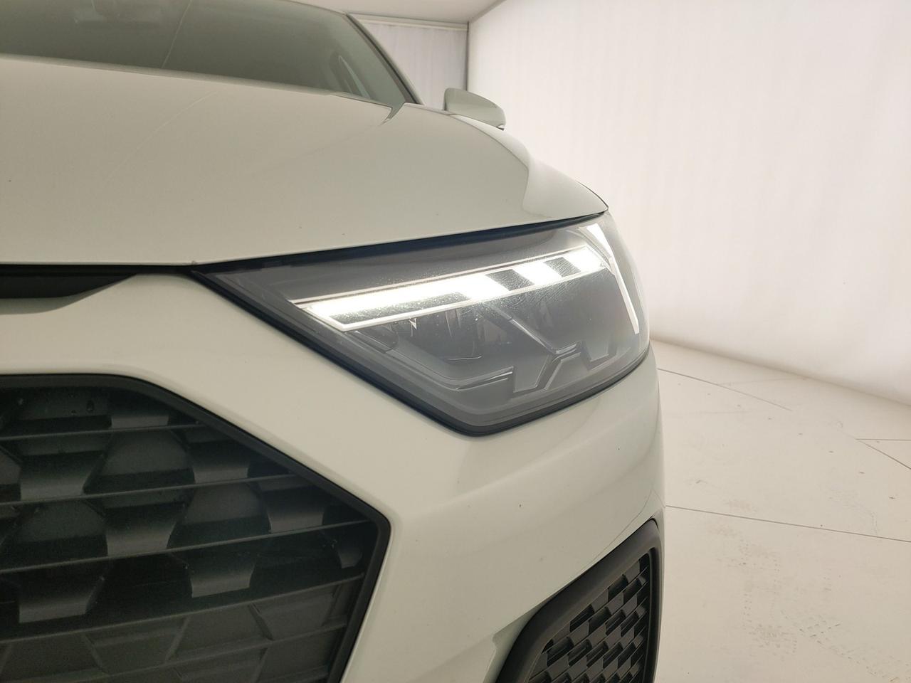 Sportback 30 1.0 TFSI Admired Advanced S tronic