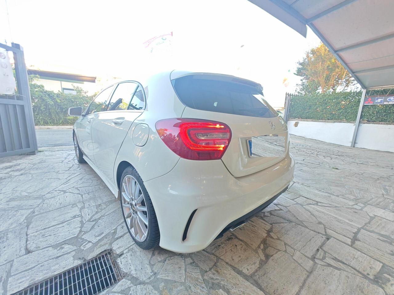 Mercedes-benz A 180 d Automatic Premium APPLE CARPLAY ANDROID AUTO