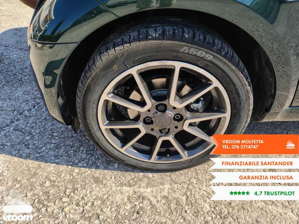 SMART fortwo EQ BRITISH GREEN PANORAMICA