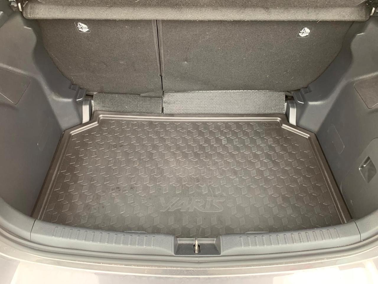 Toyota Yaris 1.5 Hybrid 5 porte Lounge