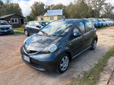 TOYOTA AYGO 1.0 5 PORTE ADATTA NEOPATENTATI