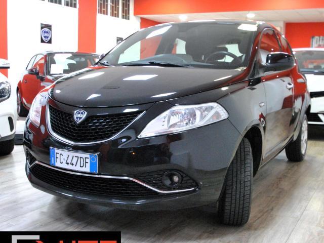 Lancia Ypsilon Ypsilon III 2015 0.9 Gold ecochic metano 80cv