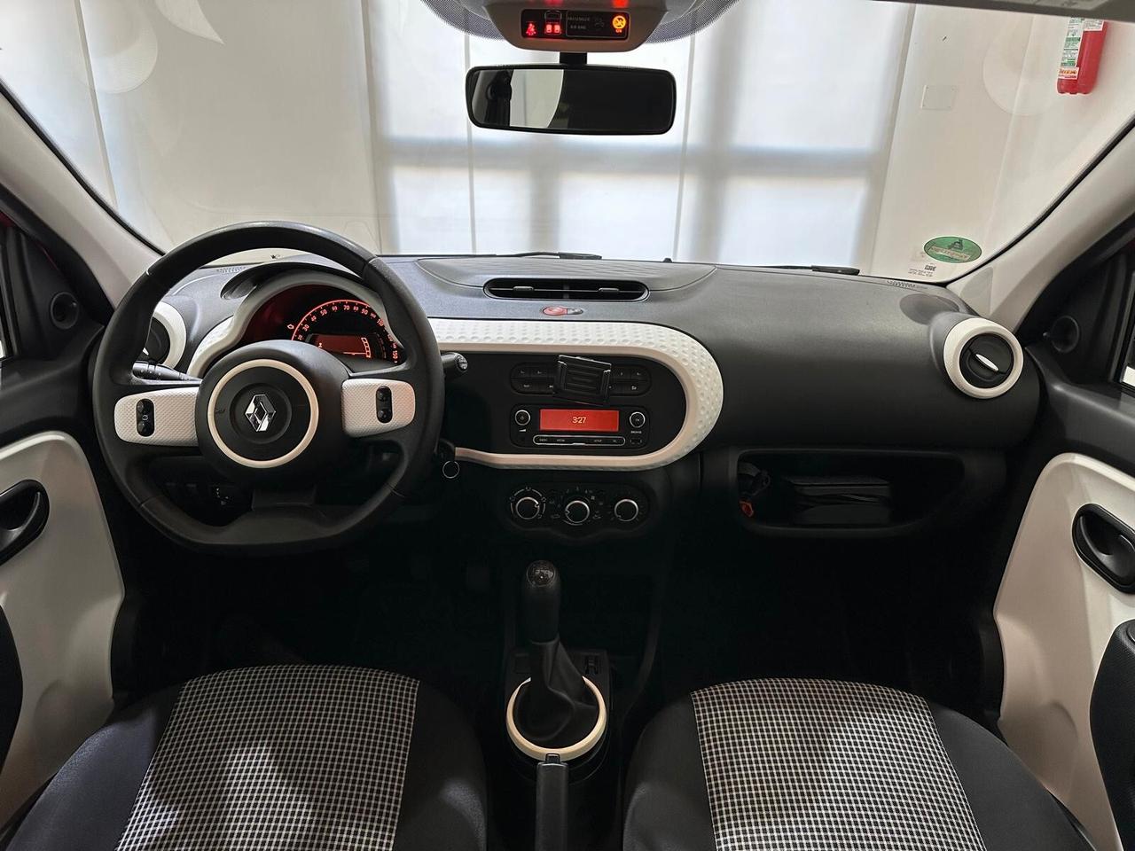 RENAULT TWINGO GUIDABILE DA NEOPATENTATI