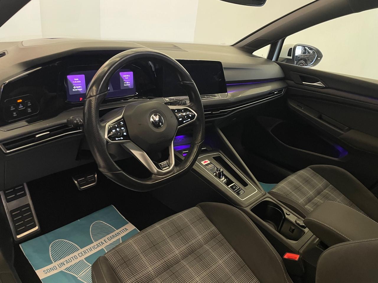 Volkswagen Golf GTD 2.0 TDI DSG 200CV