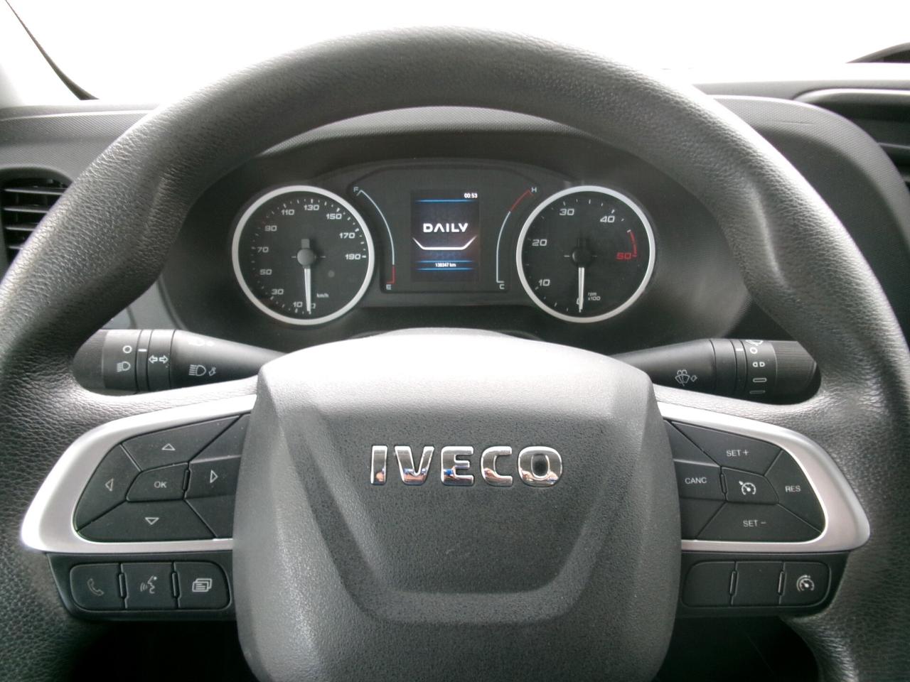 Iveco Daily 35C14 2.3 140CV E6D BOX+PEDANA CARICATRICE 8Q