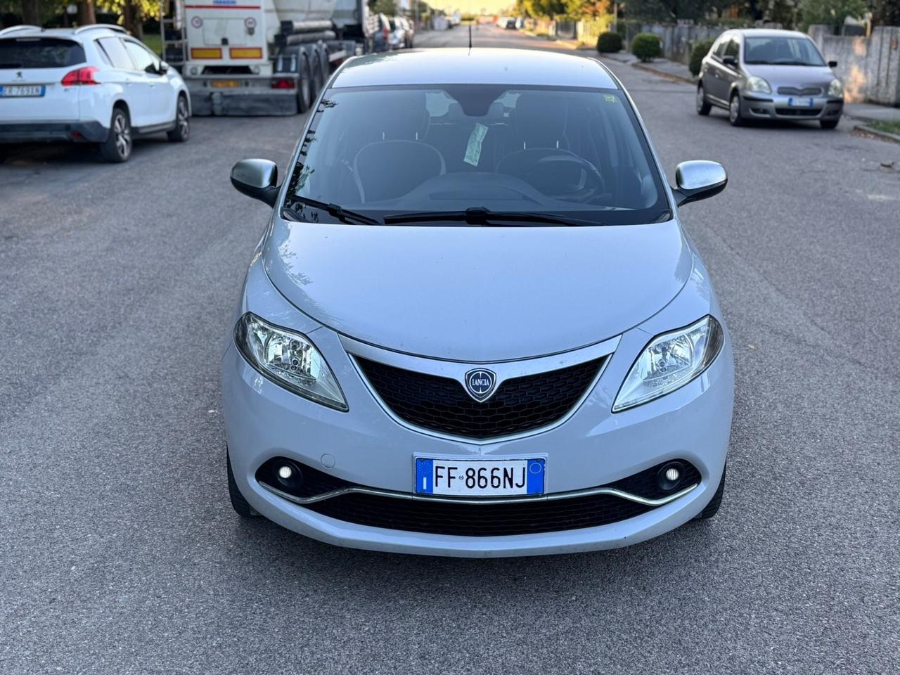 Lancia Ypsilon 1.2 69 CV 5 porte GPL Ecochic Gold