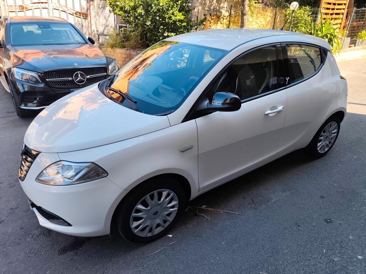 Lancia Ypsilon 1.2 69 CV 5 porte 2015