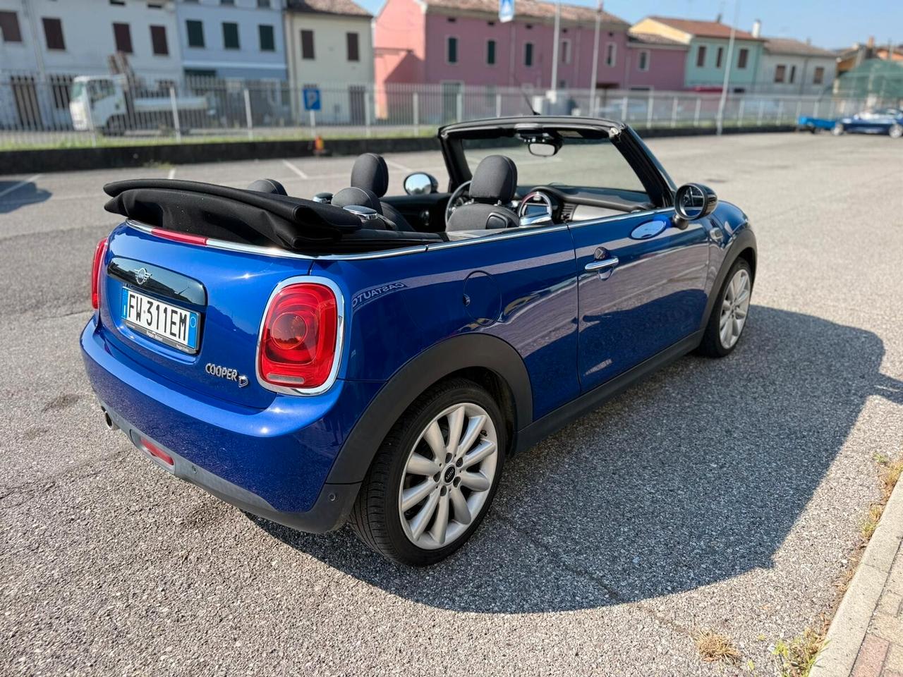Mini 1.5 Cooper D Cabrio
