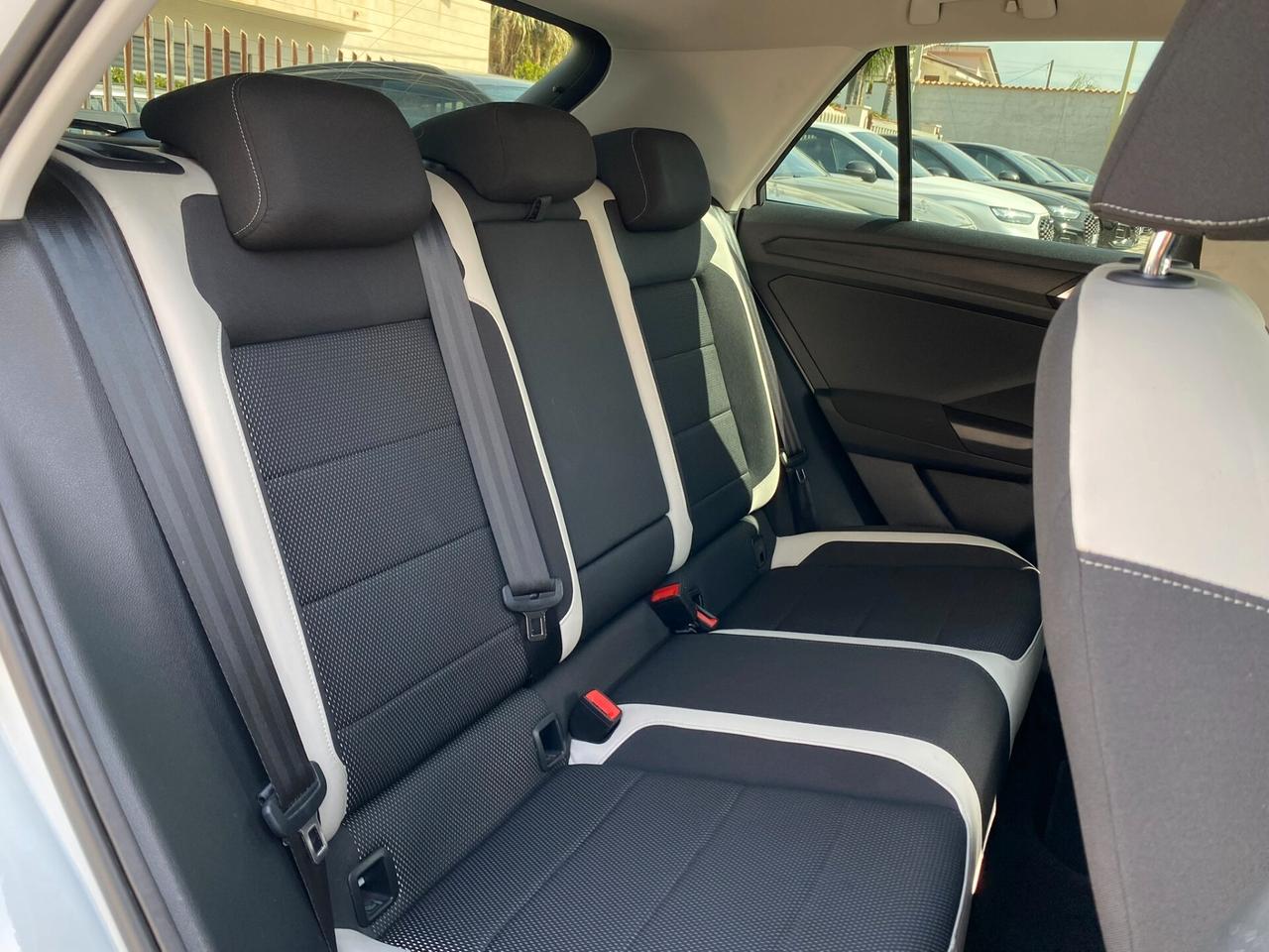 Volkswagen T-Roc Advanced 2.0 TDI 150CV DSG