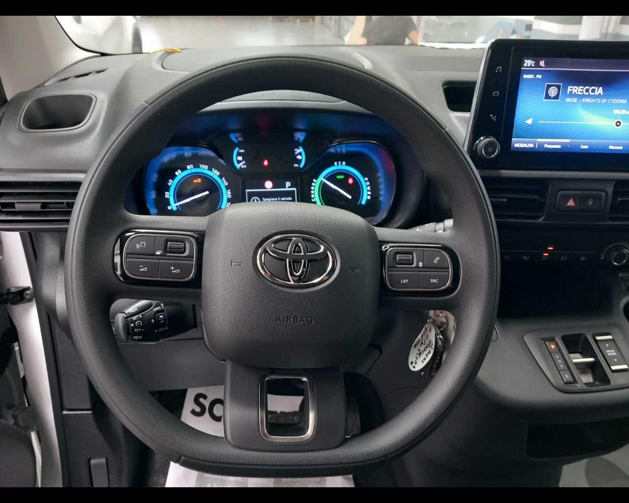 TOYOTA P.CITY EV L1 50KWH S CMF23