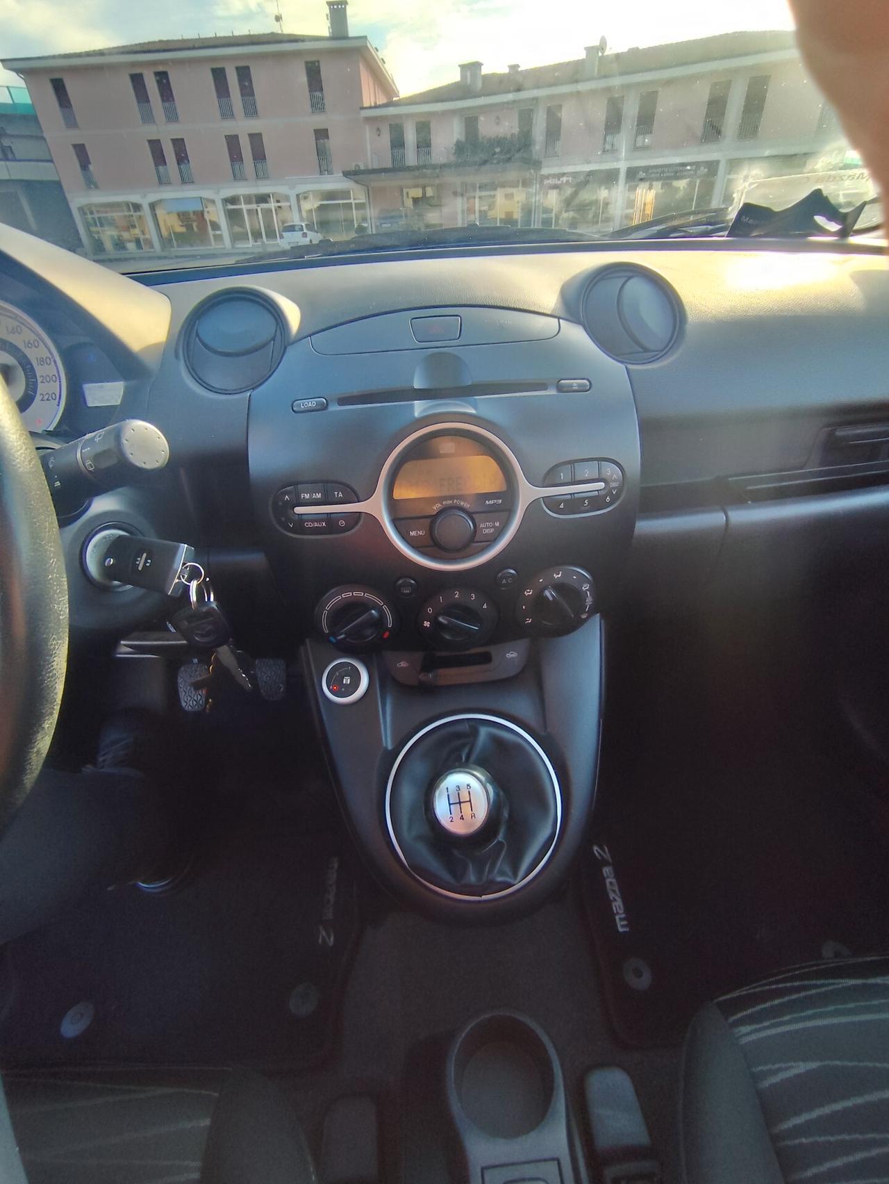 Mazda 2 Mazda2 1.3 16V 75CV 5p. Play GPL