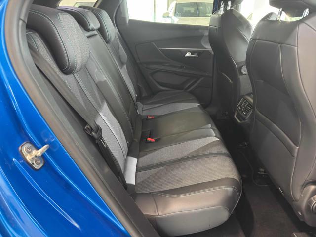 PEUGEOT 3008 BlueHDi 130 S&S EAT8 Allure