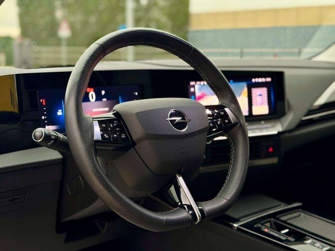 Opel Astra 1.5 Business Elegance s&s 130cv at8