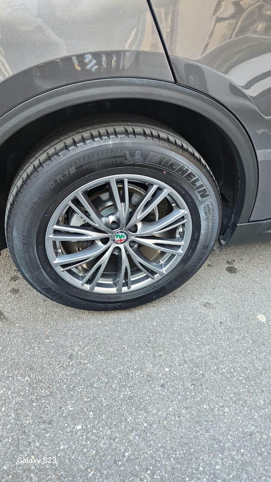 Alfa Romeo Stelvio 2.2 Turbodiesel 160 CV AT8 RWD Super