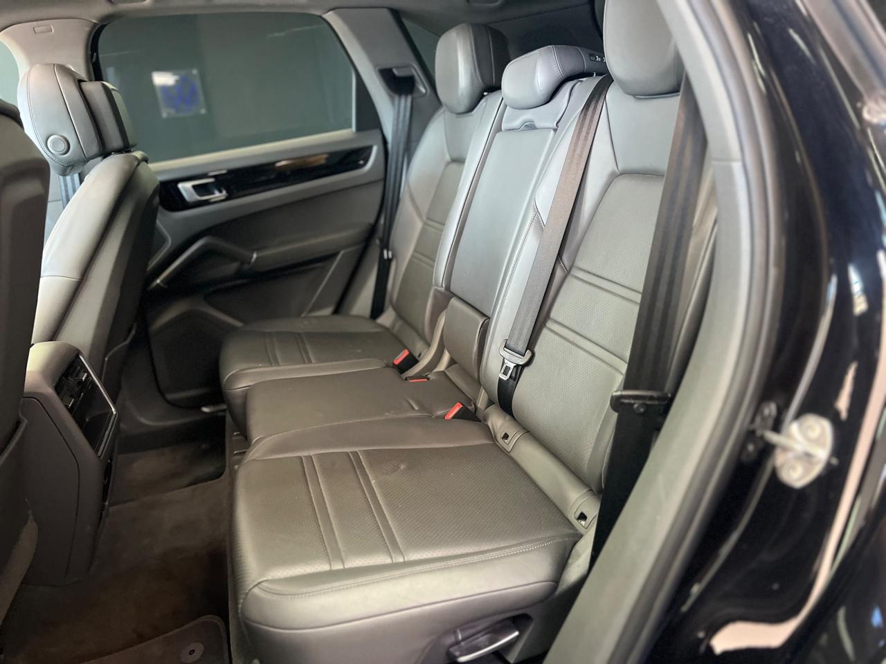 Porsche Cayenne 3.0 V6